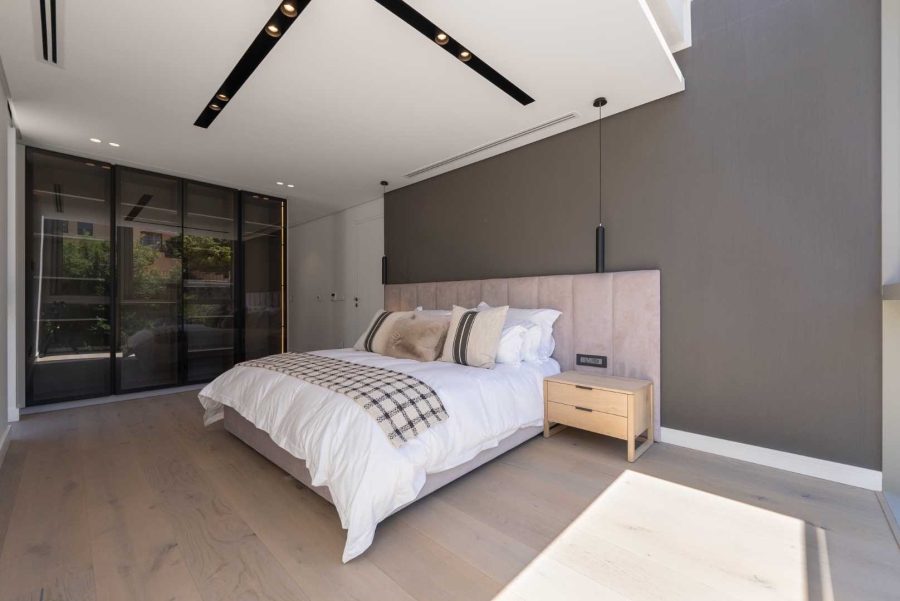 5 Bedroom Property for Sale in Camps Bay Western Cape